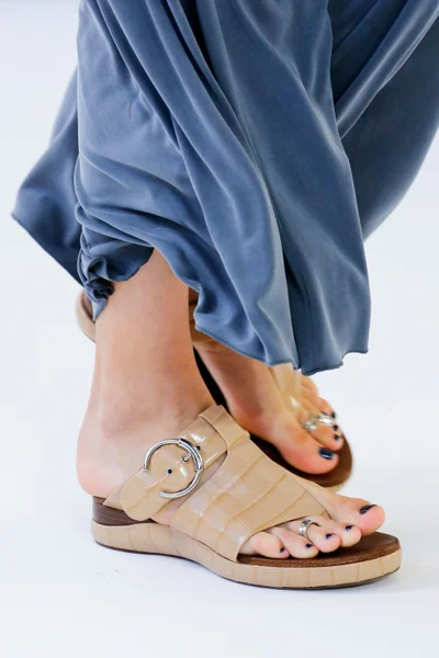 Look 75